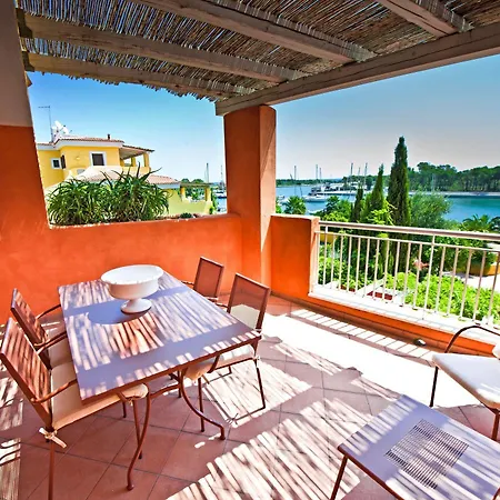 Porto Degli Argonauti Apartahotel