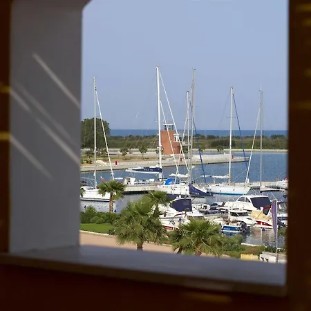 Porto Degli Argonauti Apartahotel